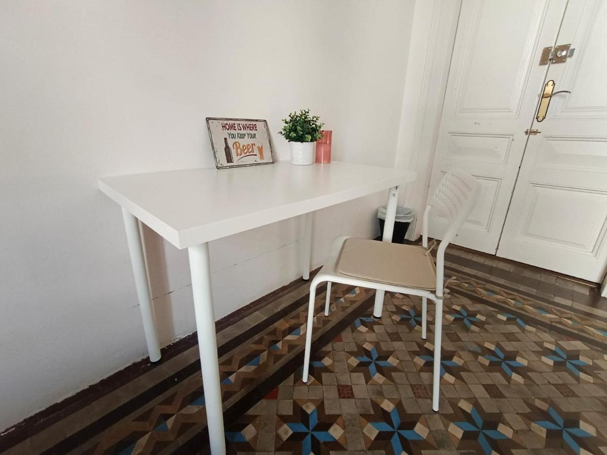 By Urquinaona Rooms Barcelona Luaran gambar