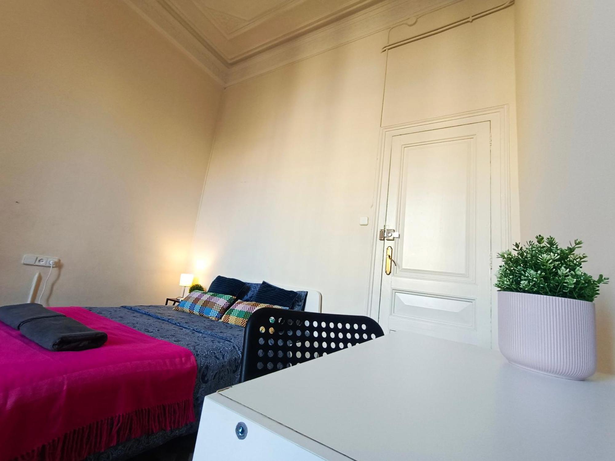 By Urquinaona Rooms Barcelona Luaran gambar